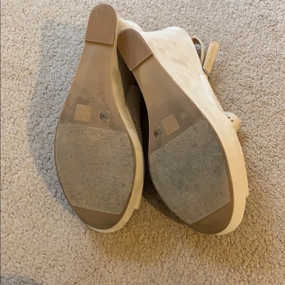 Chinese Laundry wedges 😍🤩 - Picture 5 of 5